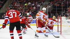 Zacha propálil Vladaře hned dvakrát. Na vítězství New Jersey to ale nestačilo