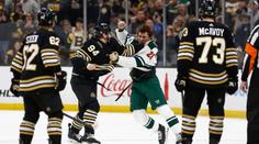 Lauko se v NHL porval. Naložil útočníkovi Wild. Vřelo to ve mně, uvedl