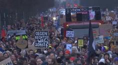 Německo na nohou: Lidé protestují proti zpřísnění migrační politiky