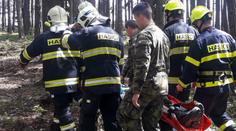 Tento výsadek se moc nepovedl. Vojákům museli vyjet na pomoc hasiči
