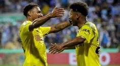 Dortmund naskočil do poháru vítězně, proti Mnichovu se trefila i posila Adeyemi
