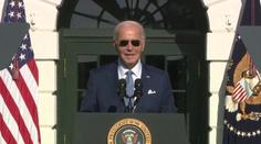 Ve Spojených státech slaví Den díkůvzdání. Biden omilostnil dva krocany