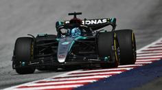 Tréninkům v Nizozemsku kralovali Britové. Hamilton skončil dvakrát třetí