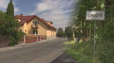 Zahradu starosty Chudíře obsadila policie: Přišli kvůli mé mámě!