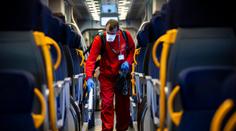 Dopravci zbrojí proti koronaviru, zpřísňují opatření ve svých spojích