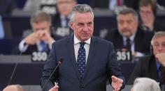 Nejisté vakcíny: Není jasné, kdy a kolik jich dorazí, zlobí se europoslanec