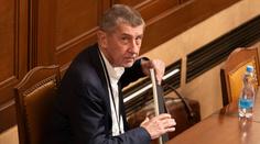 Babiš se rozčílil kvůli návratům Čechů. Vážné problémy má i Monika