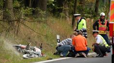 U Jičína zemřel po srážce s felicií motorkář. Nehodu řeší policie