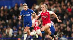 Bizár v anglickém fotbale. Hráčky si musely koupit štulpny od soupeřek