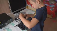 Školy mají problém s nedostatkem počítačů. Pomoci má speciální projekt