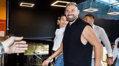 Végh před zápasem s Vémolou řádil v Pařížské. Prý si vybral šperky za 2 miliony