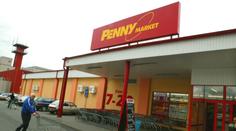 Další řetězec zvyšuje mzdy! Penny Market přidá pokladním 2 tisíce