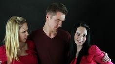 Kotě, to je moje milenka a bude s námi bydlet! Podle vědců je monogamie přežitek!