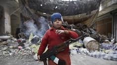 Ahmed (8) se stal dětským vojákem: Moje rodina je mrtvá, co bych měl dělat?