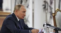 Putina opouští jeho blízcí. "Nehrajte si s lidmi," vzkazují prezidentovi