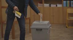 Vláda podpořila návrh na změnu voleb. Volilo by se pouze jeden den