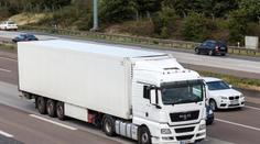 Tragická nehoda na německé dálnici: Zemřel český kamioňák
