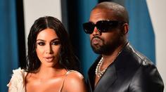 Modré vlasy a tetování na obličeji. Takhle vypadá 12letá dcera Kim Kardashian