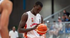 Nevídaný zkrat. Basketbalista zasmečoval do vlastního koše, jeho tým prohrál