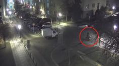 Mladíci si vyjeli na sdílených skútrech. Neměli zaplaceno, přilbu ani řidičák