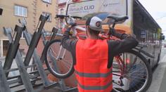 Teplé počasí vábí cyklisty. Kraje tak začaly vypravovat cyklobusy