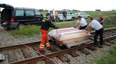 Tragická neděle: Pod koly vlaků zemřeli čtyři lidé!