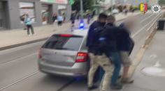 Policisté odhalili fantoma supermarketů. Okrádat měl ženy