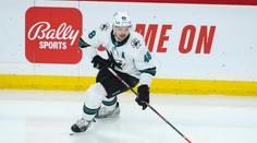 Hertl nastartoval Sharks k vítězství. Čeští gólmani výhry nevychytali