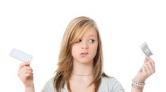 Antikoncepce podle Máslové: Přerušovaný sex a počítání plodných dnů