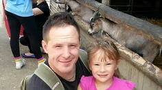 Otci svěřili holčičku (4), umlátil ji k smrti: Měla 66 zranění!