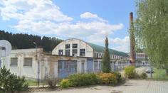 Karolinka ukončí sklářskou historii. Areál odkoupí obec a nabídne ho investorům