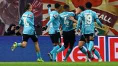Leverkusen rozhodl šlágr kola v nastavení. Černý vstřelil další gól