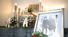 Pohřeb Ireny Greifové: Na rakvi ležel věnec od Laufera, ten o smrti své ženy neví