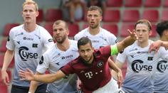 Hráči Vikingu fotbalem nebavili. Jejich fanoušci se ale blýskli krásným gestem