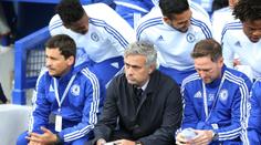 V Chelsea to vře! Kouč Mourinho dokonce utekl z rozhovoru