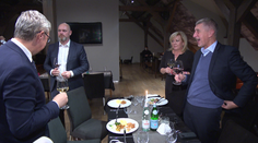 Závěrečná vládní párty. Babiš se v Průhonicích loučil se svými ministry