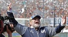 Karanténa se nevyhnula ani fotbalové legendě! V izolaci je Diego Maradona