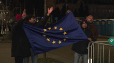 V Bulharsku začali platit eurem. Přijetí provázely protesty, lidé se bojí zdražení
