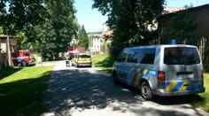 Mladík schválně podpálil byt, 15 lidí muselo před ohněm utéct