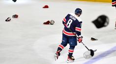 Ovečkin září, hattrickem se opět přiblížil k Jágrovi. V noci bodovali i Češi