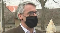 VIDEO: Ministr Metnar marně bojoval se zamlženými brýlemi!