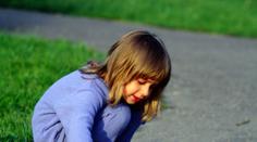Strach na Příbramsku: Muž tam obtěžoval malou holčičku!