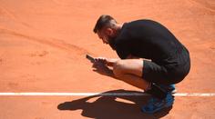 Pokutu klidně zaplatím, pronesl Paire a vytáhl při hře mobil