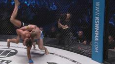 Zápasník v KSW si vykloubil loket, teď ho čeká operace