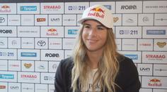 Ledecká jela první závod sezóny na snowboardu, ve finále ale spadla