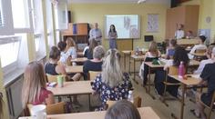 Na první školní den se chystají i učitelé. Rady dostali od Čenského i stylistky
