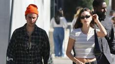 Fanoušci věřili, že je Bieberova manželka těhotná. Ta přiznala zdravotní problémy