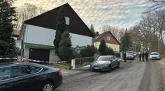 Vražda a sebevražda, uzavřela policie smrt seniorů. Podle sousedů se na konci pár domluvil