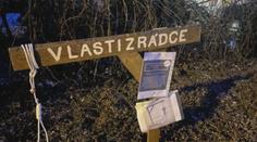 Hejtmanu Vondrákovi někdo postavil před dům šibenici. Případ řeší policie