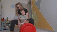 Matyas (2) má vzácný Rettův syndrom. Necítí bolest, rodiče prosí o pomoc